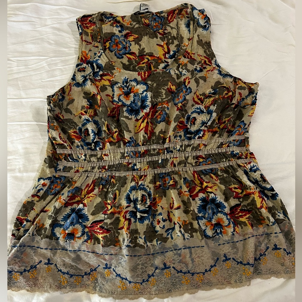 American Rag Tan w red & Blue floral print Smocked Peplum Blouse Tank lace sz 2X